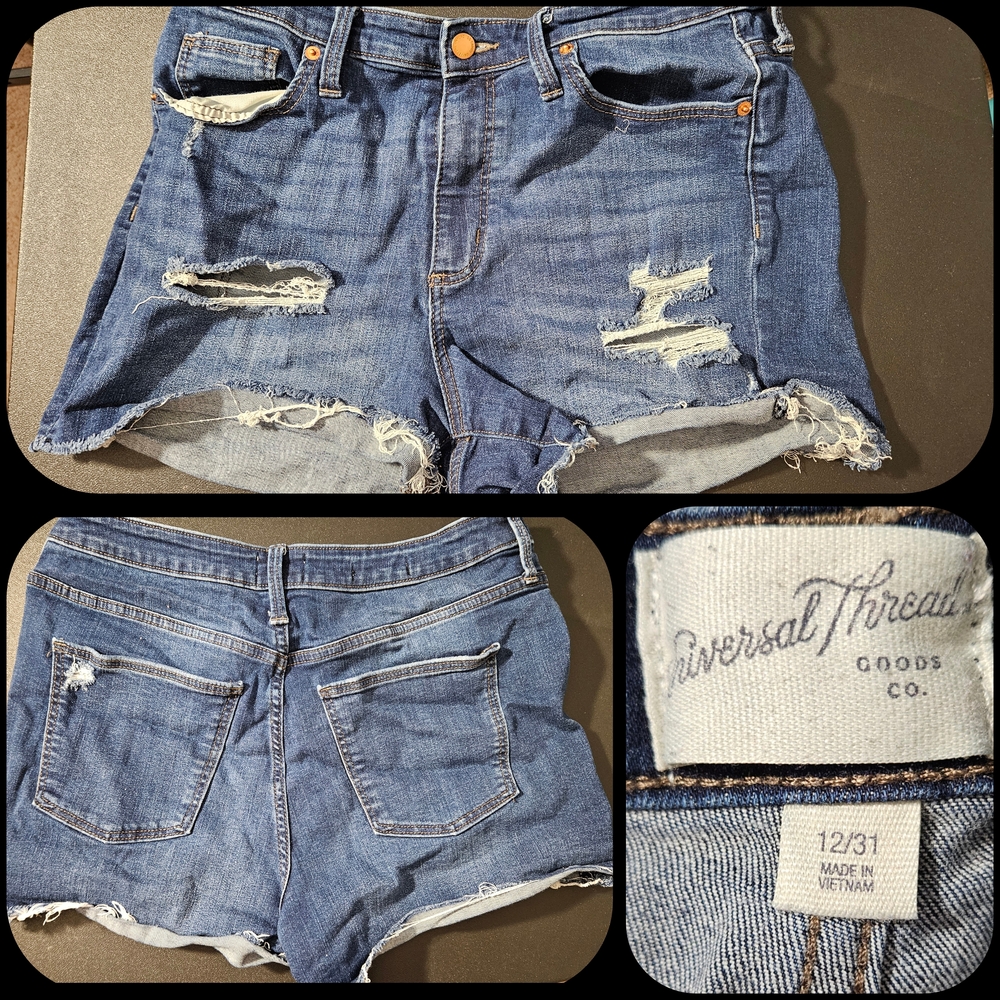 SIZE 12/31 UNIVERSAL THREADS Denim Jeana Shorts Distressed